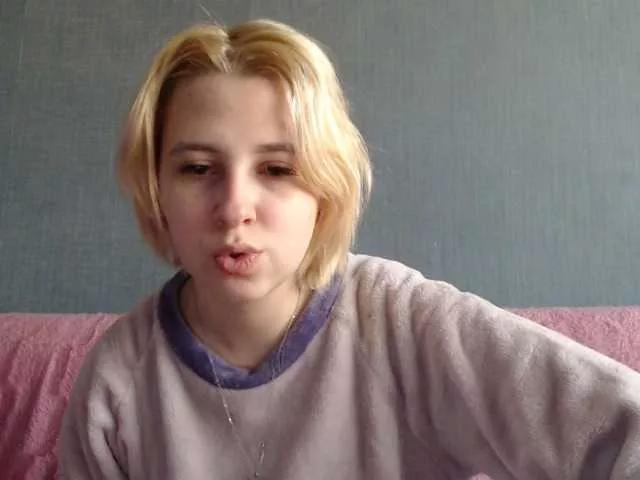 -kisulay- on BongaCams 