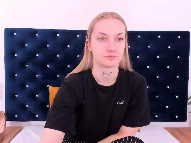AlexaKisses