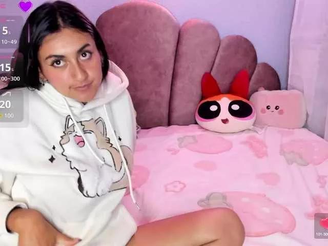 Alice-Cristofer on BongaCams
