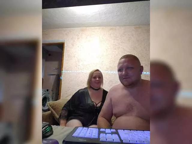 AliciaandTomas on BongaCams
