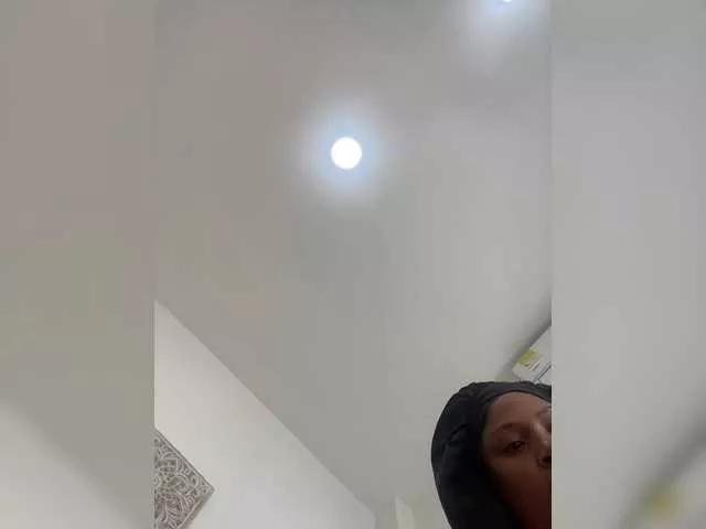 Aluna-Sweet on BongaCams 