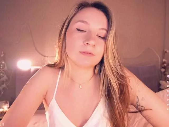 alyyyson on BongaCams 