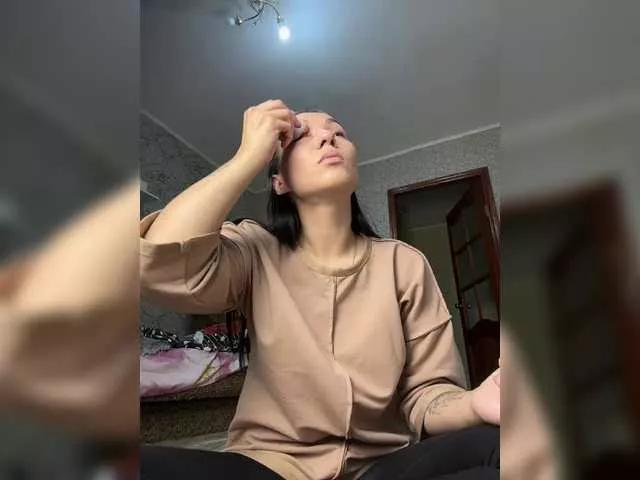 AmandaBlare on BongaCams