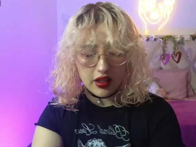 bjchela-tay on BongaCams 