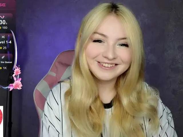 BlondeBond on BongaCams