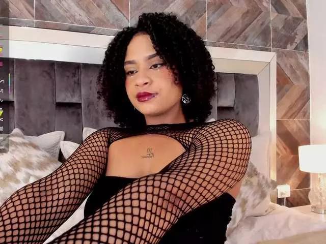Camilafoox on BongaCams 