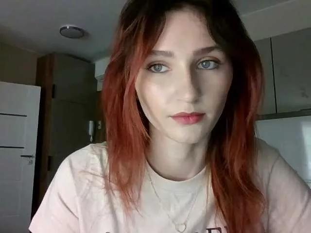CarmelinaDesire on BongaCams 