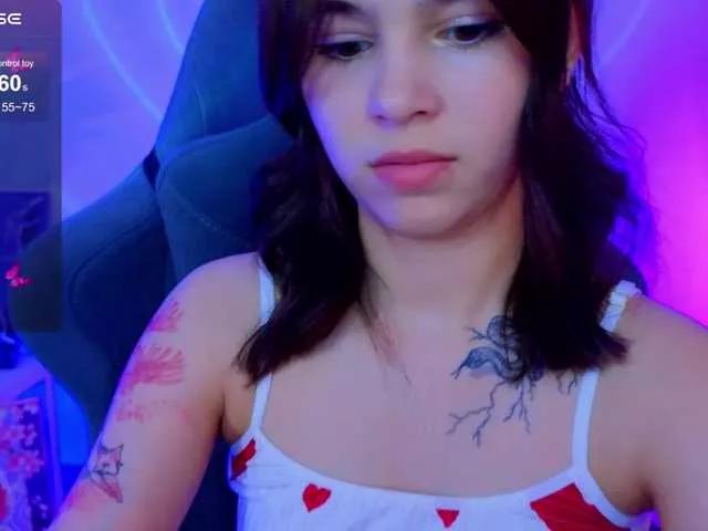 CoralineJones on BongaCams 