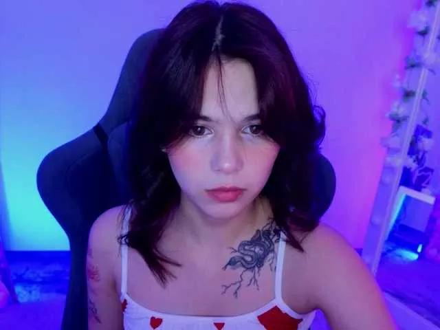 CoralineJones on BongaCams 