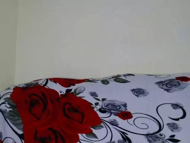 curlygirl35 on BongaCams 