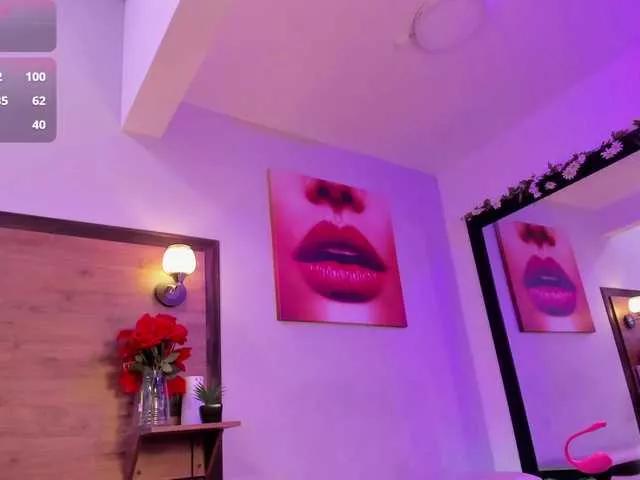 EmmaBaker on BongaCams 