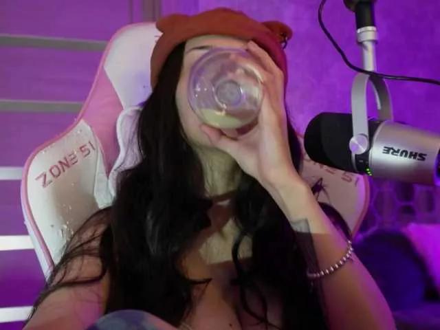 Greedy-Kim5 on BongaCams 
