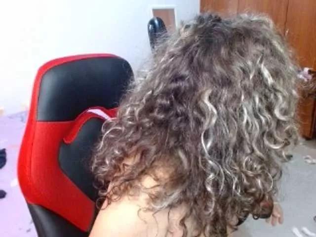 helenca1980 on BongaCams 