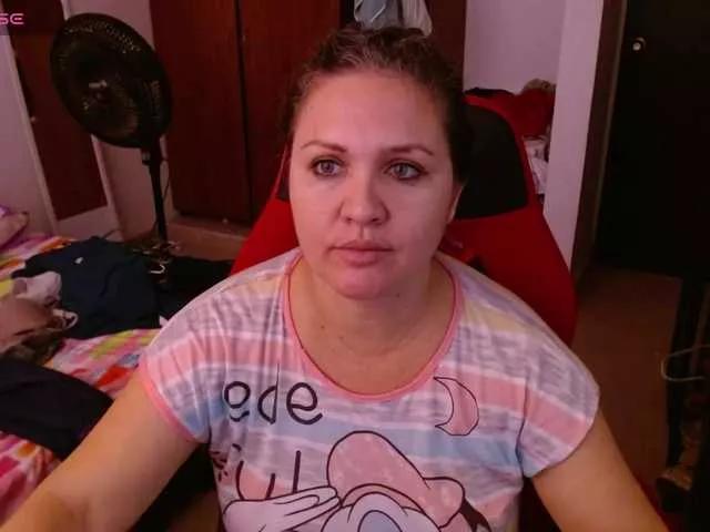 helenca1980 on BongaCams