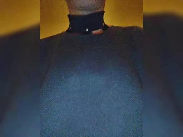Kri13Max on BongaCams 