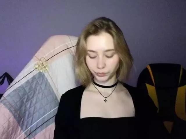 KUQOSA on BongaCams 
