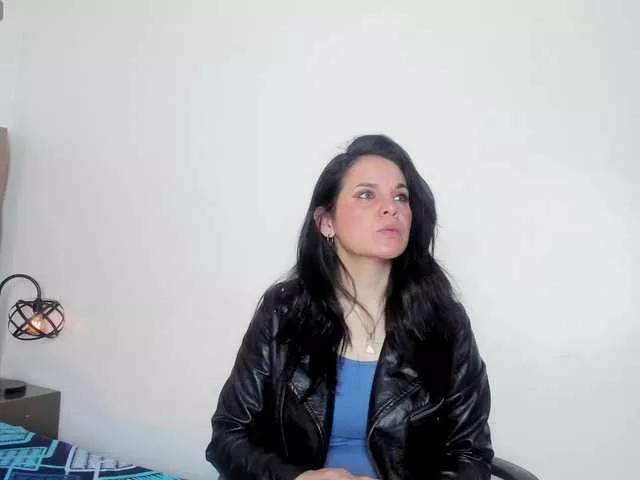 LauraHotties on BongaCams 