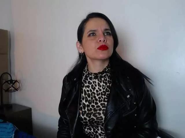 LauraHotties on BongaCams 
