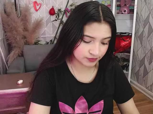 laurenelove on BongaCams 