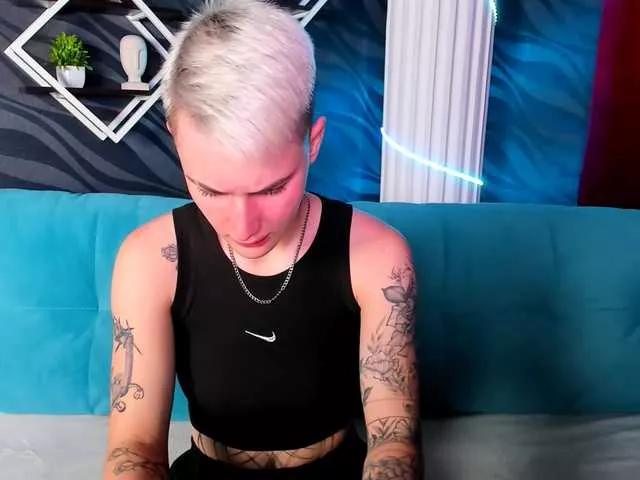 LindaBryantt on BongaCams 