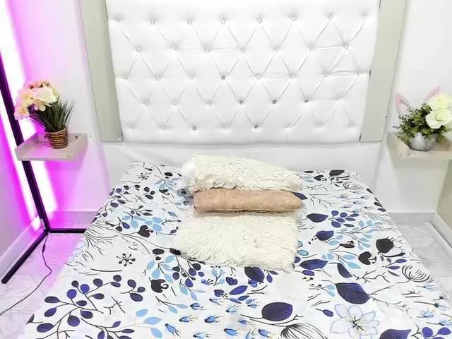 lindacarterr on BongaCams