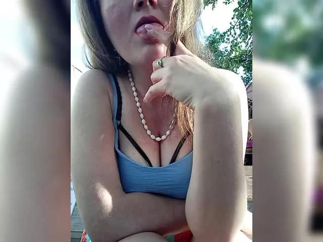 LizaCakes on BongaCams 
