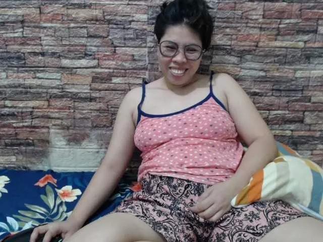 LizaMae302 on BongaCams 