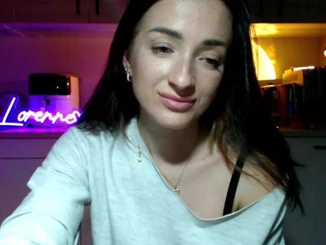 LorennePlay on BongaCams