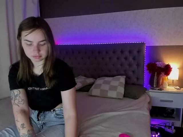 LunaHeadly on BongaCams 
