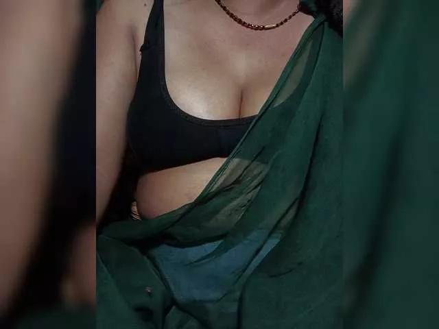 Lusty-Bhabhi on BongaCams 