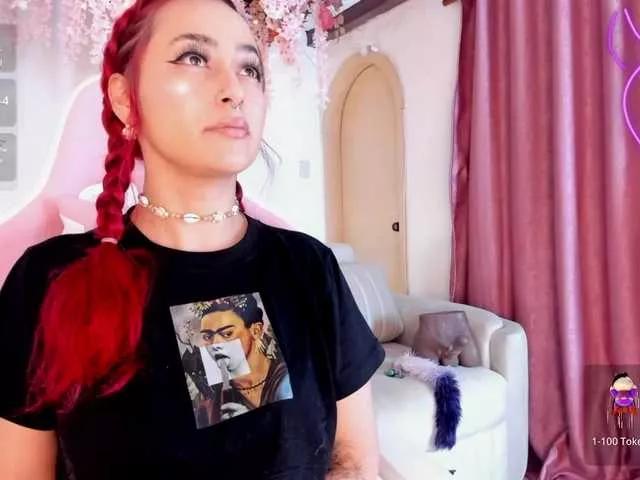 Mia-Bloom on BongaCams 