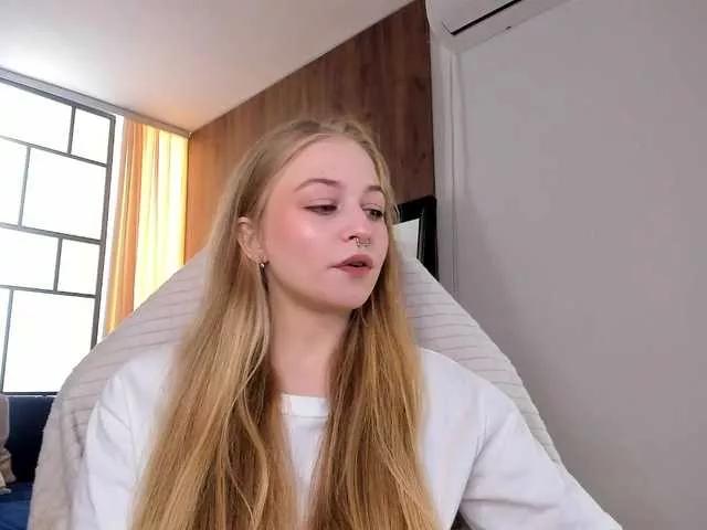 MiaMeowa on BongaCams 