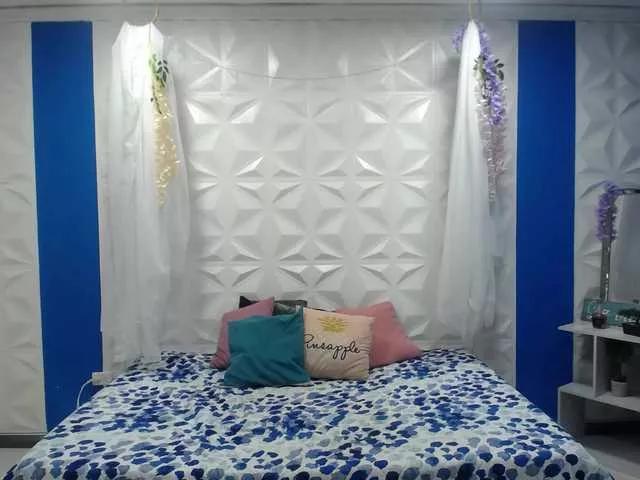 misshoney1 on BongaCams 
