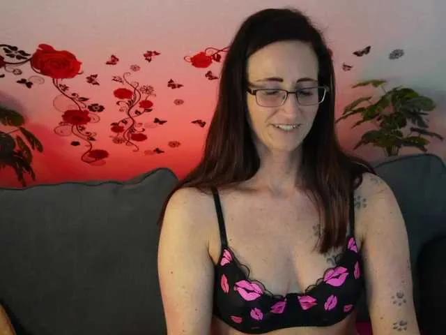 NadjaNeah on BongaCams 