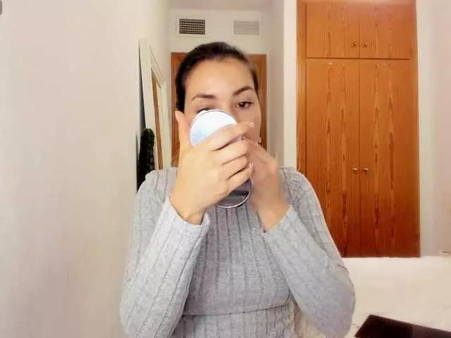 NiaStone on BongaCams 