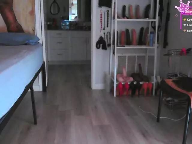 QueenAnitaDix