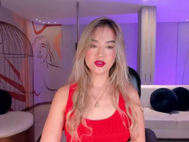 RebeccaHudson on BongaCams 