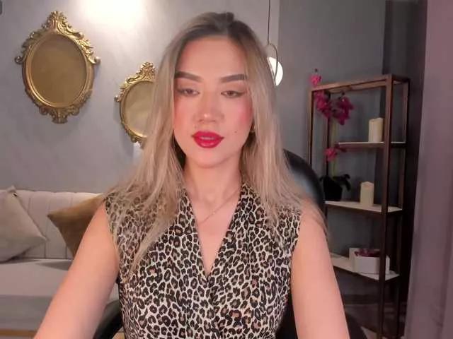 RebeccaHudson on BongaCams 