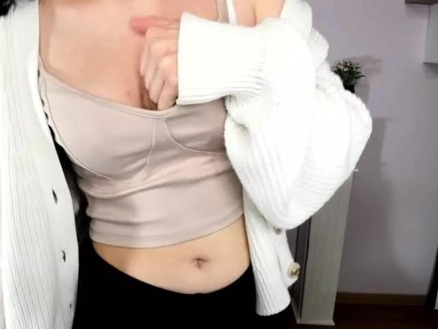 soft-denise on BongaCams 