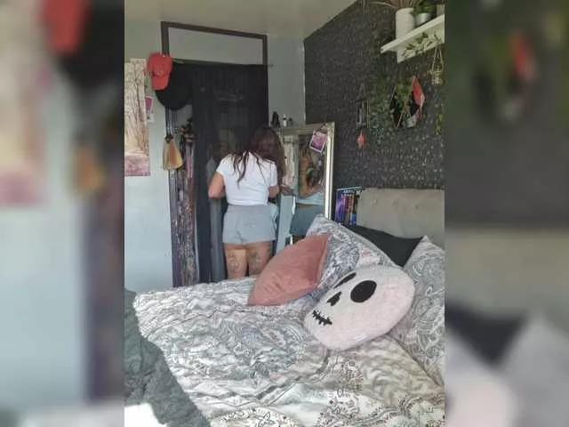Tattedkyttie94 on BongaCams 