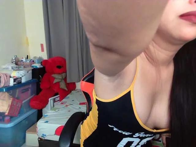 xxTrexie18 on BongaCams 