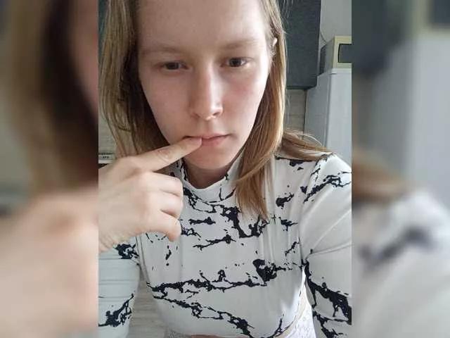 Yumi-Yumi on BongaCams
