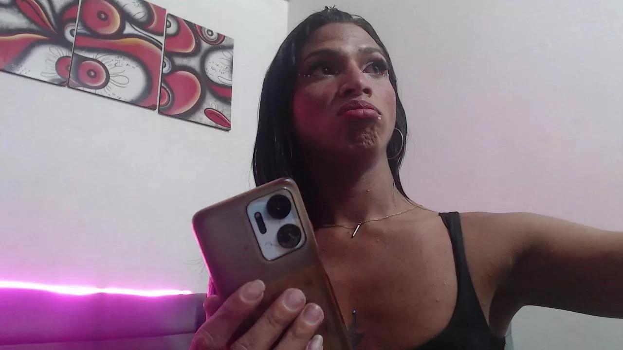 debora_hotbiitc