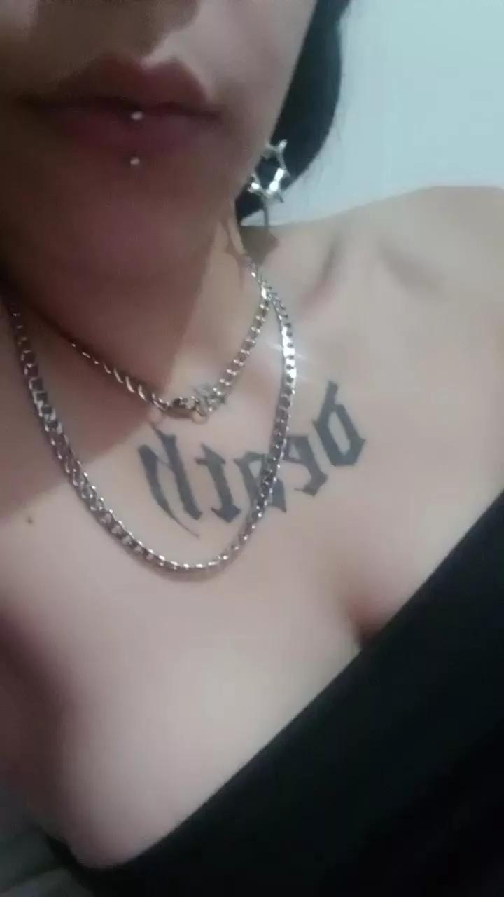 Finita on Cam4 