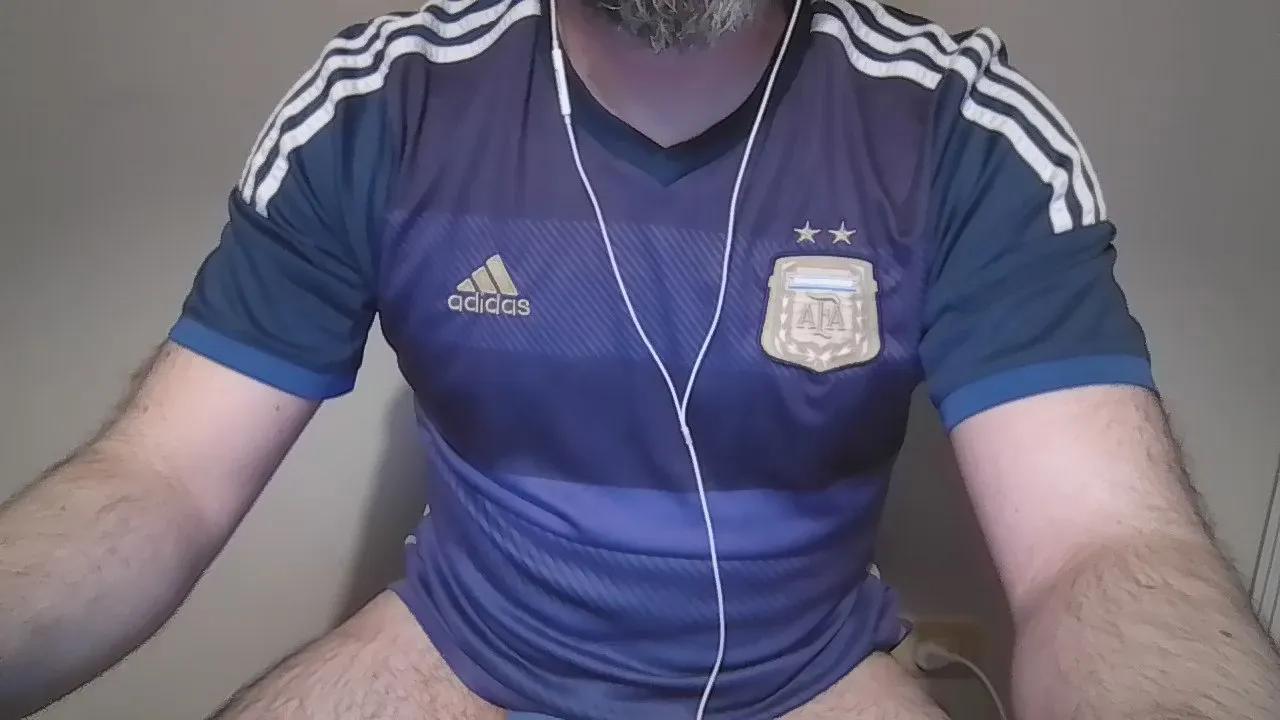 hairymofos on Cam4 