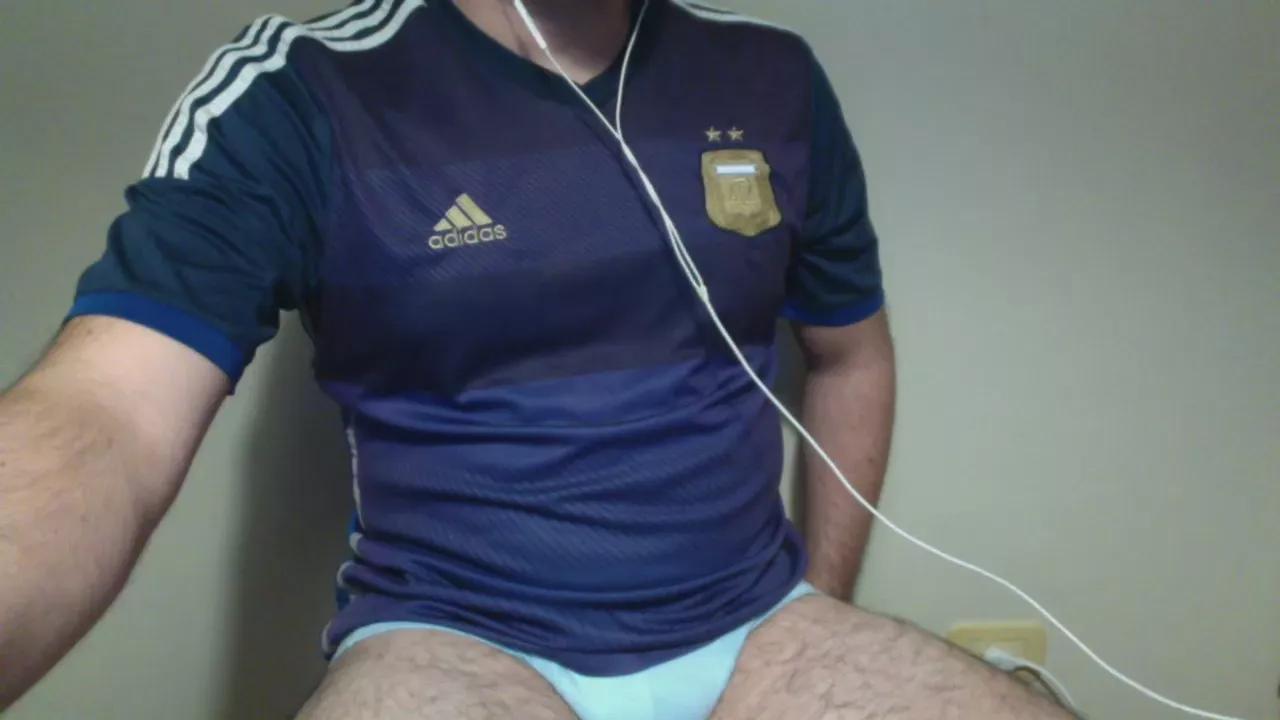 hairymofos on Cam4 