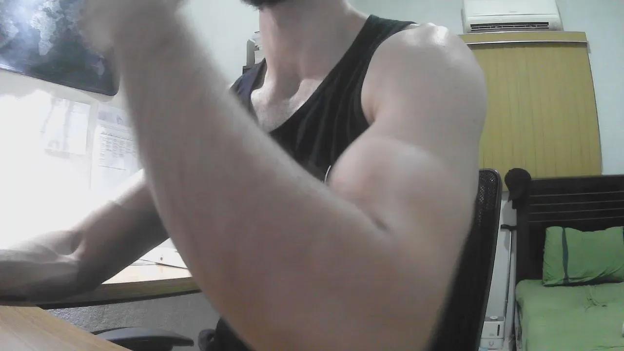 Kebec52 on Cam4 
