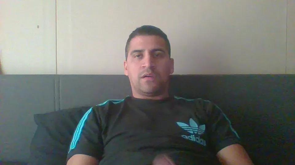 LeoRoom