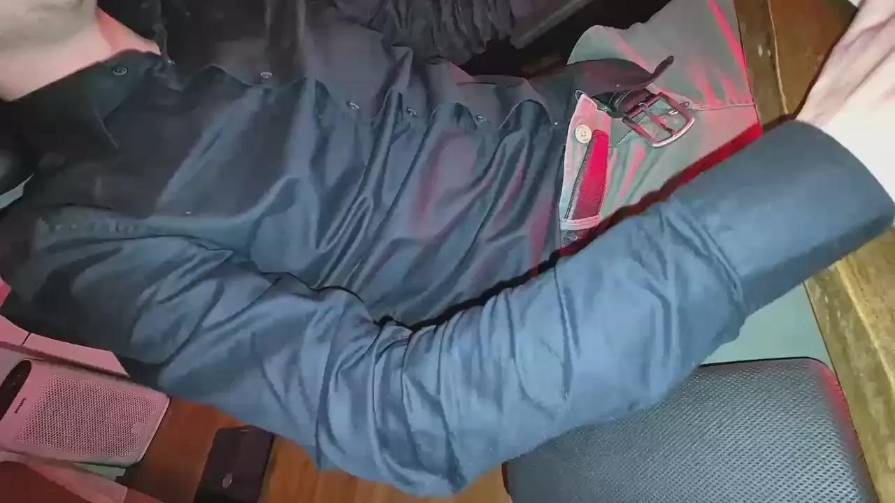 LuckyBong on Cam4 