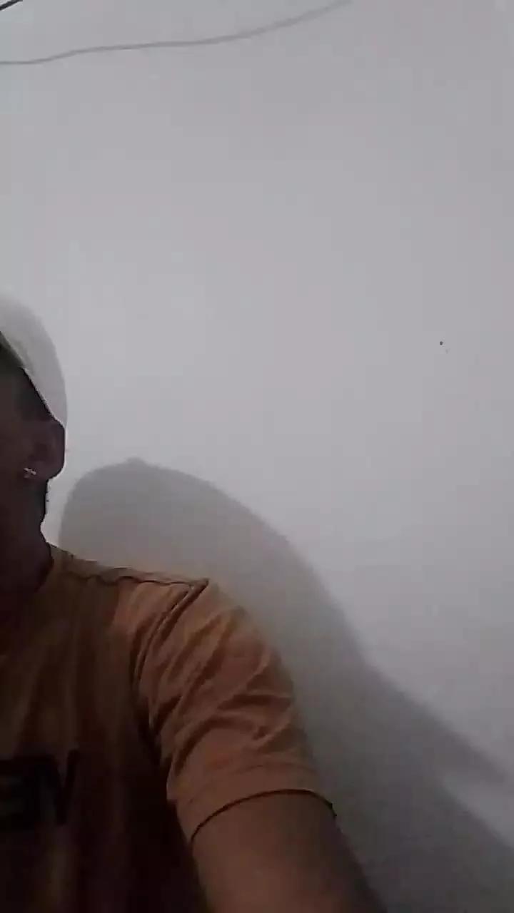 luhn_sexy on Cam4 